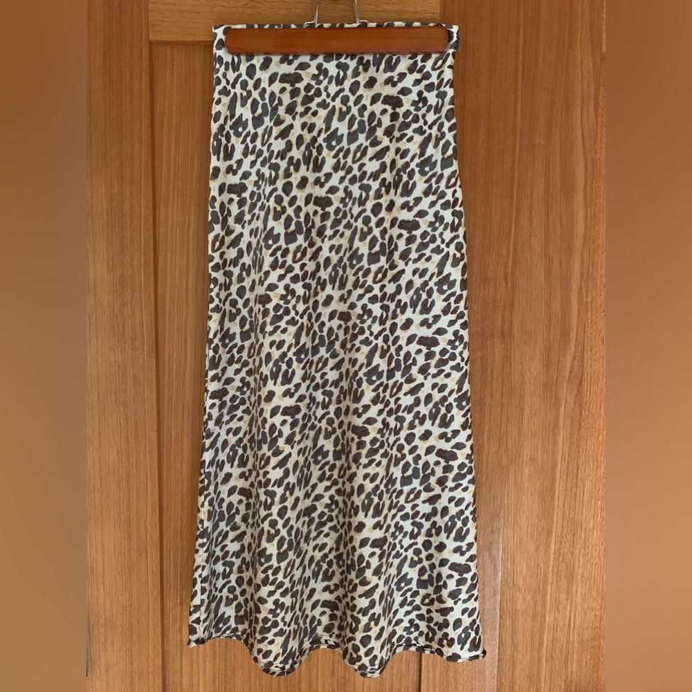 Forever 21 Satin Leopard Midi Skirt